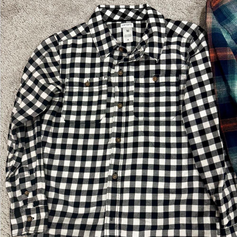 Flannel bundle - Picture 2 of 3